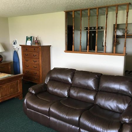 Cassville Four Seasons Inn & Suites エクステリア 写真